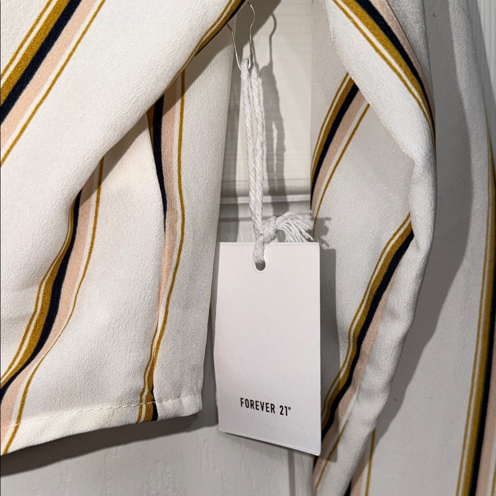 Forever 21 White and Gold Striped Tie-Front Blouse - Picture 5 of 7